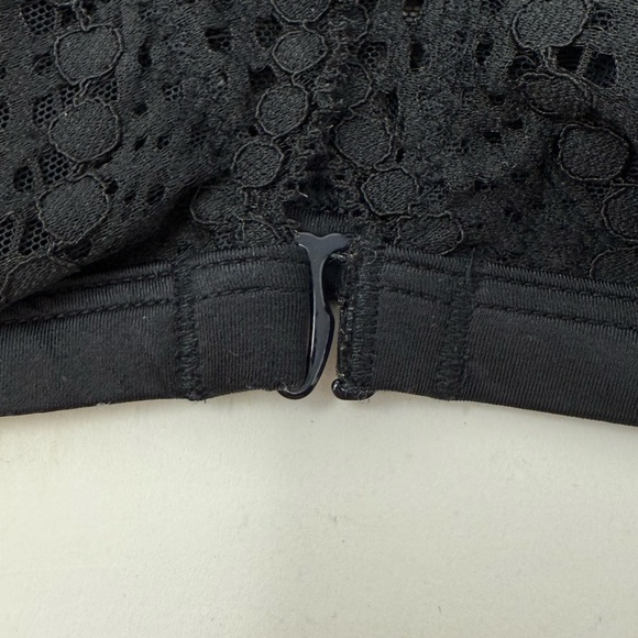 Victoria’s Secret Black Lace Front Closure Bralette Bra - Picture 6 of 10